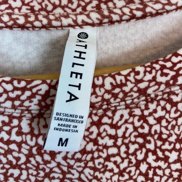 Athleta Studio To Street Mirco Cheetah Ruse Printed Sweatshirt Comfy Cozy Soft - Picture 2 of 5